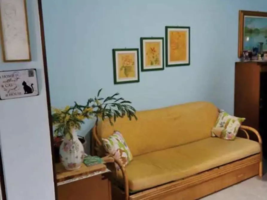 Immagine 5 di Appartamento in vendita  in Via xxv aprile  17 a Vedano Olona