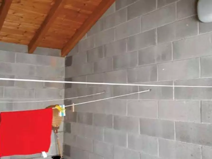 Immagine 13 di Appartamento in vendita  in Via xxv aprile  17 a Vedano Olona