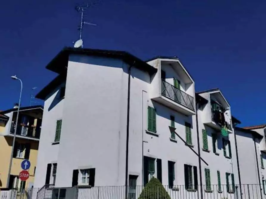 Immagine 2 di Appartamento in vendita  in Via xxv aprile  19 a Vedano Olona