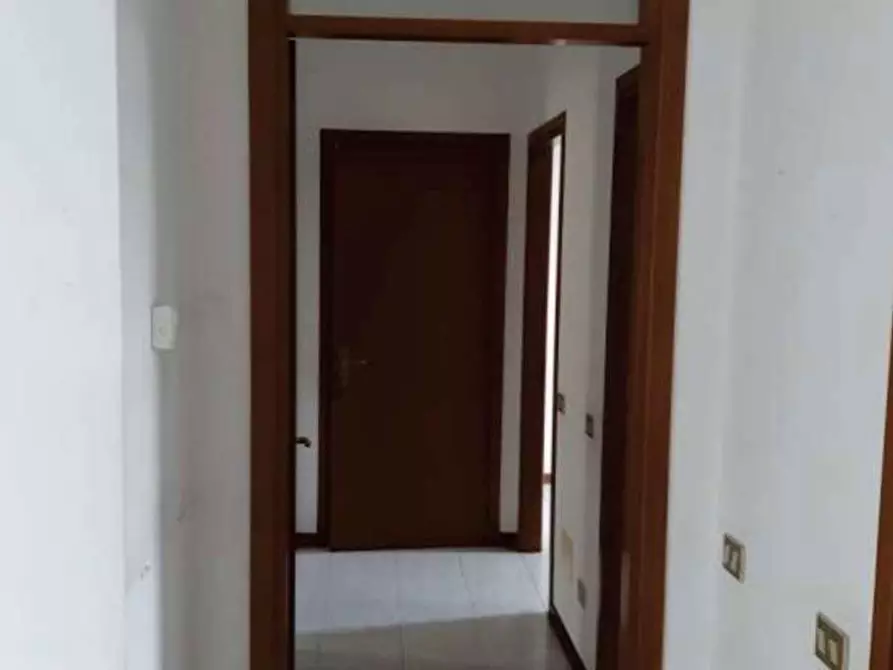 Immagine 12 di Appartamento in vendita  in Via xxv aprile  19 a Vedano Olona