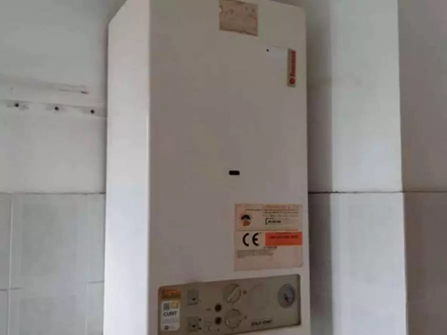 Immagine 13 di Appartamento in vendita  in Via xxv aprile  19 a Vedano Olona