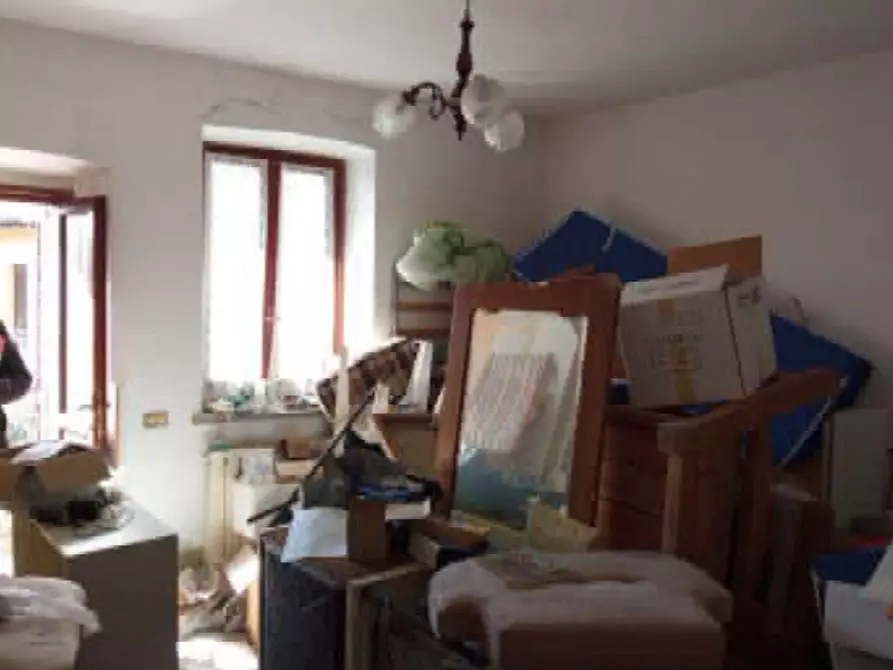 Immagine 8 di Appartamento in vendita  in Via vittorio veneto  7 a Travedona-Monate