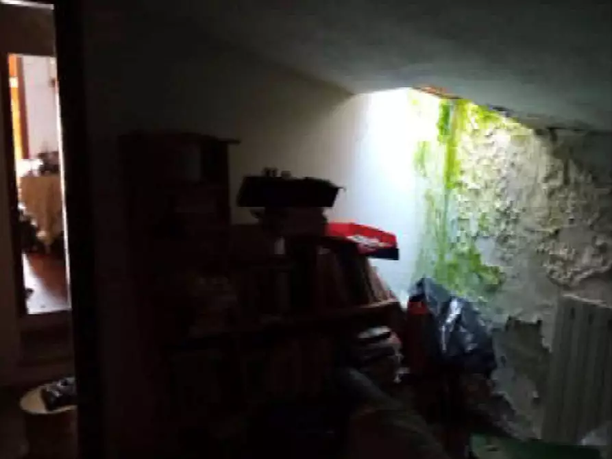 Immagine 14 di Appartamento in vendita  in Via vittorio veneto  7 a Travedona-Monate