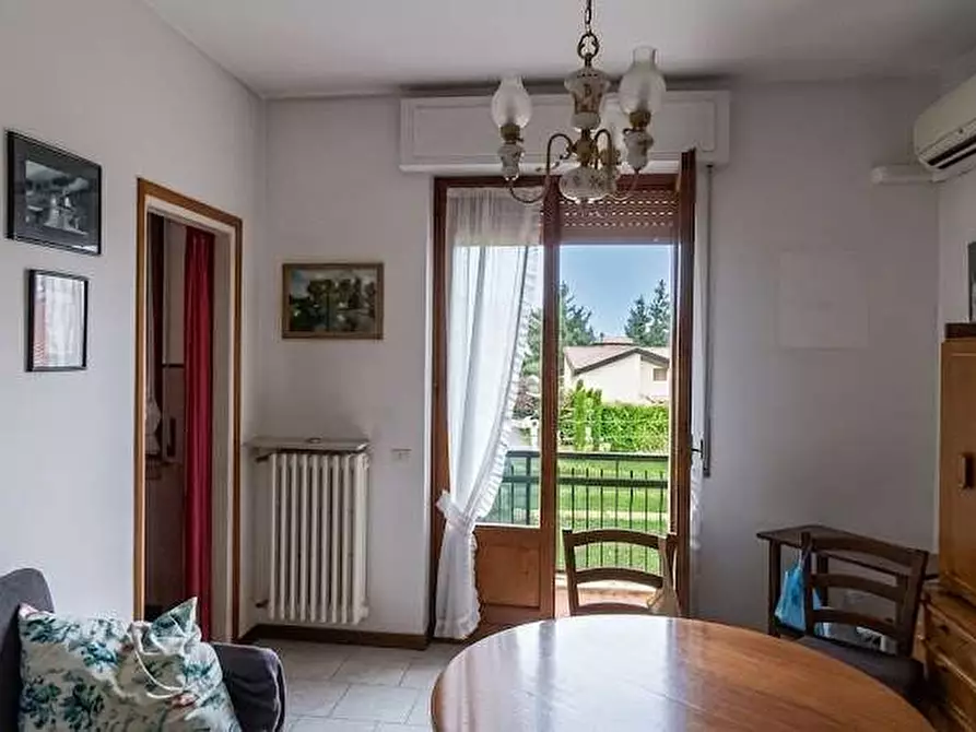 Immagine 3 di Appartamento in vendita  in via Trento 4 a Gavirate