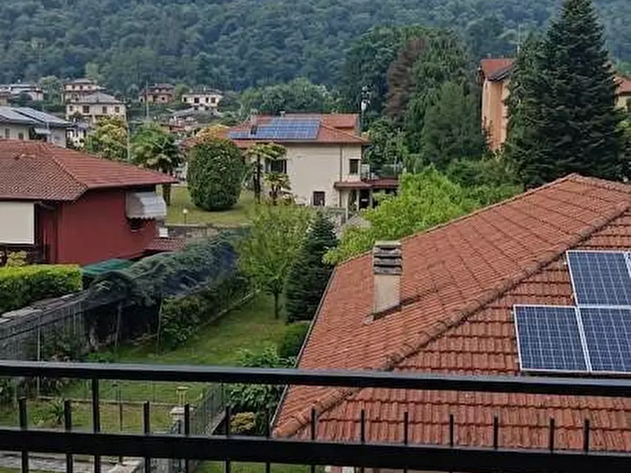 Immagine 7 di Appartamento in vendita  in via Trento 4 a Gavirate