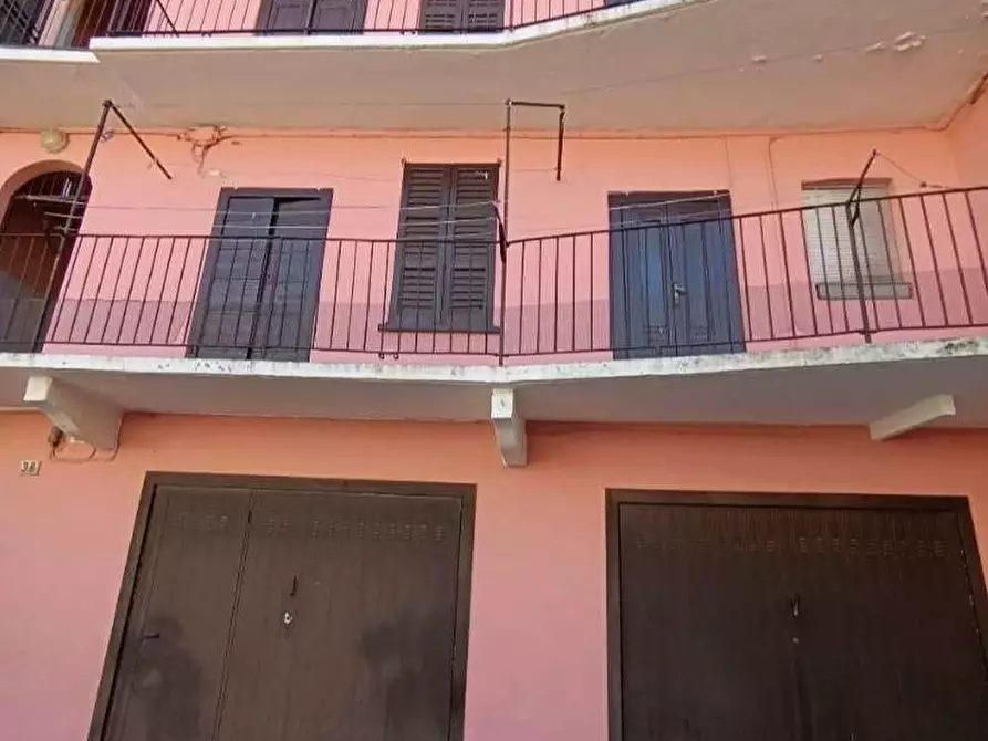 Immagine 1 di Appartamento in vendita  in Via Genova 40 a Casorate Sempione