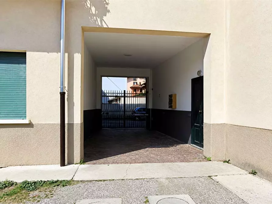 Immagine 2 di Appartamento in vendita  in Via don giovanni frippo 29 a Gallarate