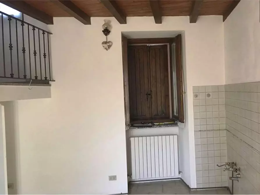 Immagine 4 di Appartamento in vendita  in Via Volta  61 a Lipomo
