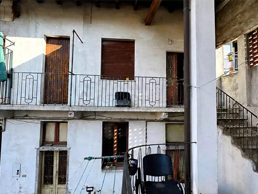 Immagine 5 di Appartamento in vendita  in Vicolo dei Romani 23 a Casorate Sempione