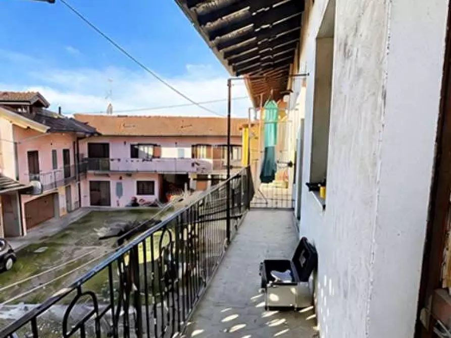Immagine 10 di Appartamento in vendita  in Vicolo dei Romani 23 a Casorate Sempione