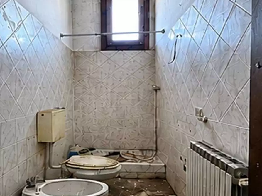 Immagine 33 di Appartamento in vendita  in Vicolo dei Romani 23 a Casorate Sempione