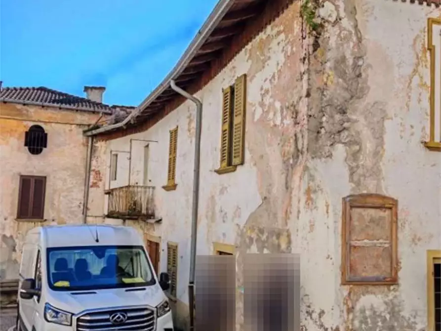 Immagine 3 di Appartamento in vendita  in Via Libertà  27 a Casalzuigno
