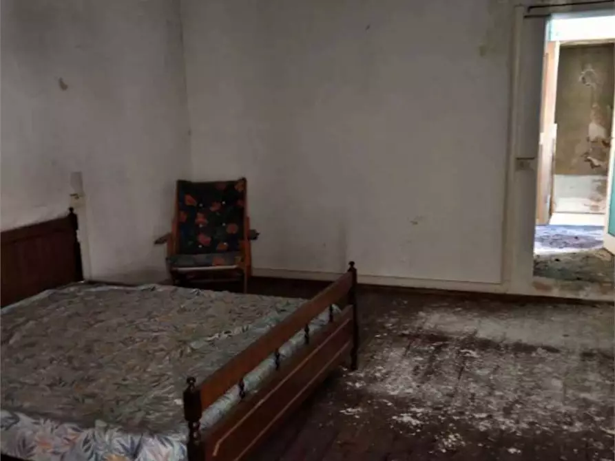 Immagine 14 di Appartamento in vendita  in Via Libertà  27 a Casalzuigno