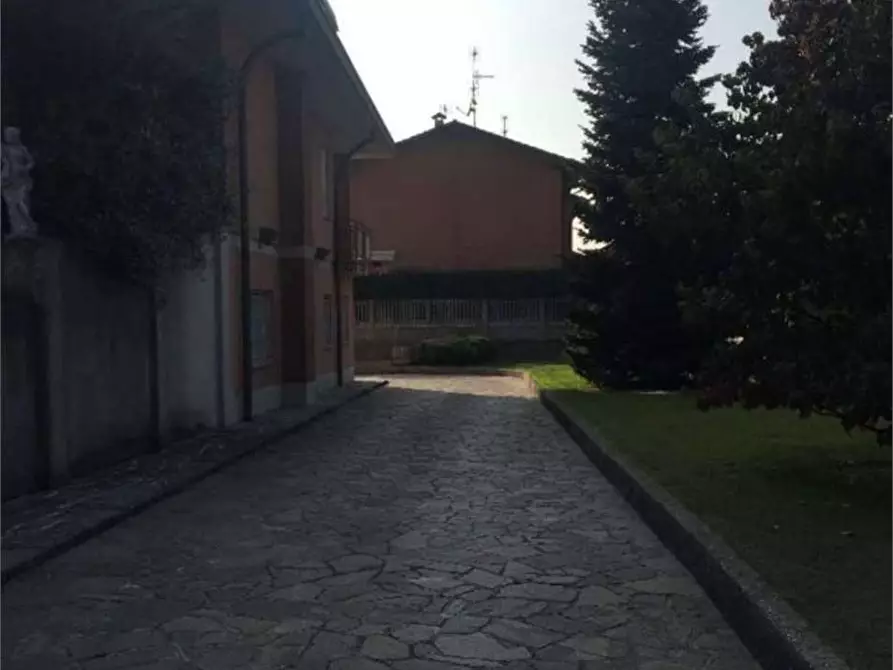 Immagine 4 di Appartamento in vendita  in Via N. Sauro 21 a Bregnano