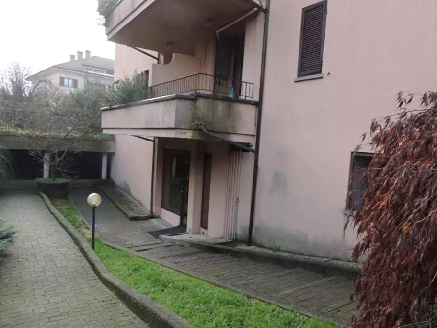 Immagine 5 di Appartamento in vendita  in Via verbano 3 a Abbiategrasso