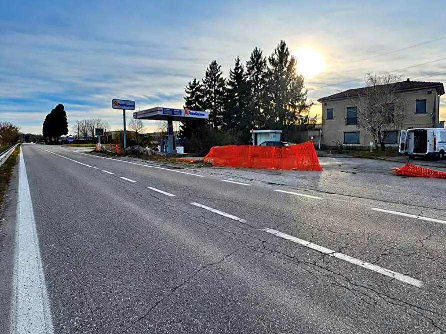Immagine 2 di Appartamento in vendita  in Via del gregge 110 a Lonate Pozzolo