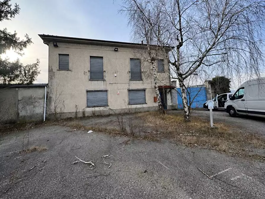 Immagine 6 di Appartamento in vendita  in Via del gregge 110 a Lonate Pozzolo