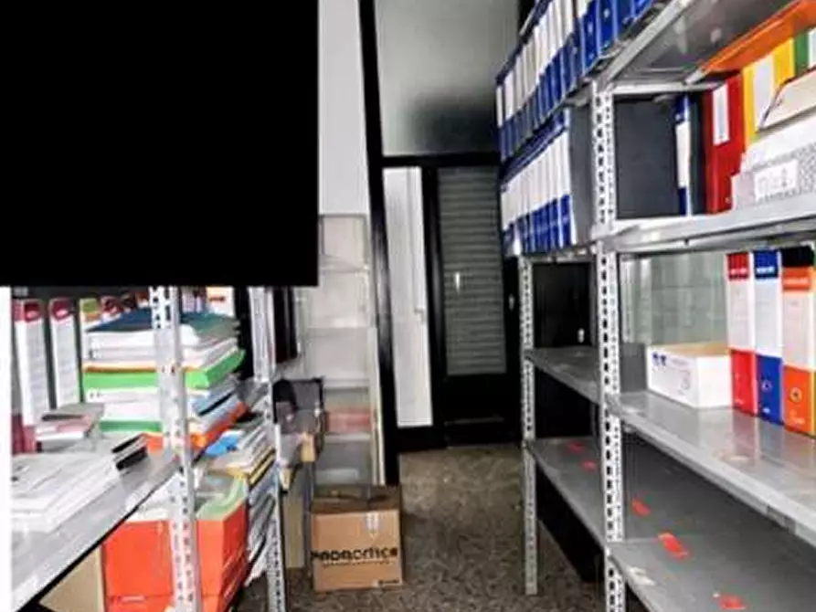 Immagine 7 di Appartamento in vendita  in Via del gregge 110 a Lonate Pozzolo