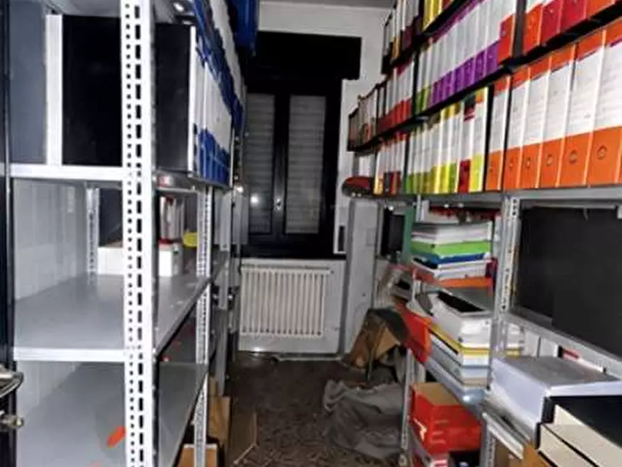 Immagine 14 di Appartamento in vendita  in Via del gregge 110 a Lonate Pozzolo