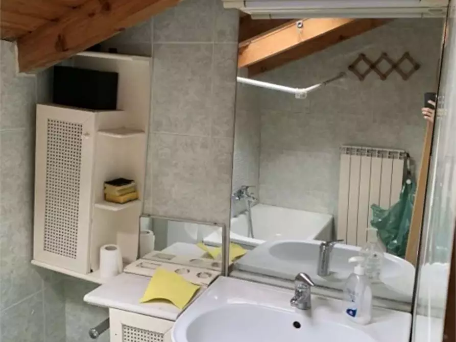 Immagine 8 di Appartamento in vendita  in Via Giuseppe Garibaldi  32 a Venegono Superiore