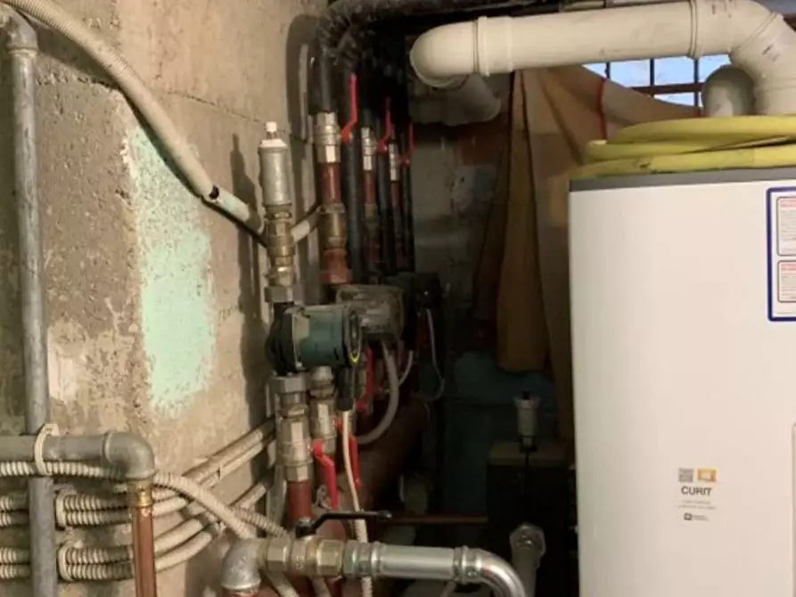 Immagine 10 di Appartamento in vendita  in Via Giuseppe Garibaldi  32 a Venegono Superiore