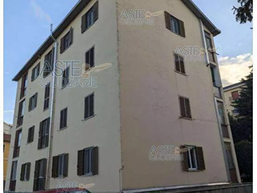 Immagine 2 di Appartamento in vendita  in Via dell'anza  14 a Novara