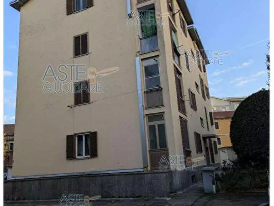 Immagine 3 di Appartamento in vendita  in Via dell'anza  14 a Novara