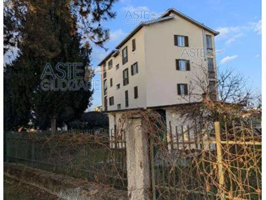 Immagine 4 di Appartamento in vendita  in Via dell'anza  14 a Novara