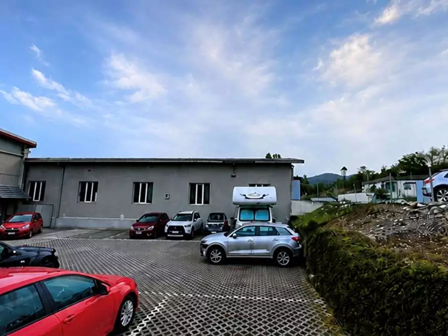 Immagine 4 di Capannone industriale in vendita  in Via gorizia a Luino