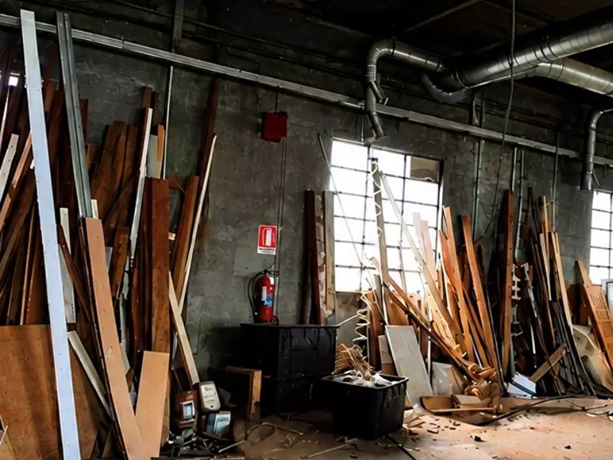 Immagine 5 di Capannone industriale in vendita  in Via gorizia a Luino