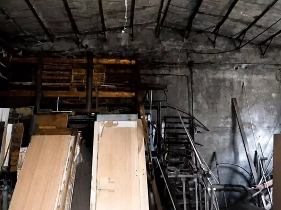 Immagine 7 di Capannone industriale in vendita  in Via gorizia a Luino