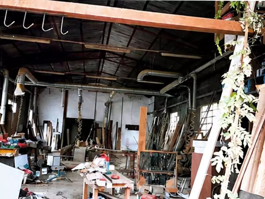 Immagine 8 di Capannone industriale in vendita  in Via gorizia a Luino