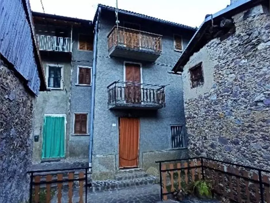 Immagine 3 di Appartamento in vendita  in Via oro 10 a Roncobello