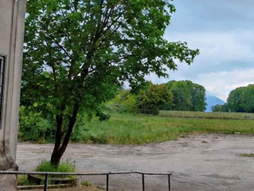 Immagine 5 di Capannone industriale in vendita  a Bisuschio