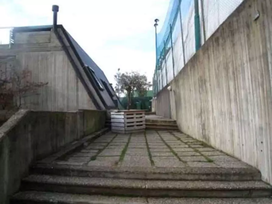 Immagine 8 di Negozio in vendita  in Via Gaetano Previati  9 a Induno Olona
