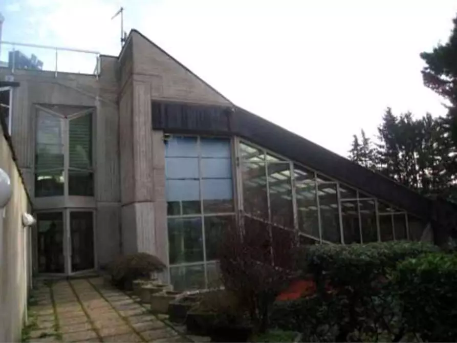 Immagine 13 di Negozio in vendita  in Via Gaetano Previati  9 a Induno Olona