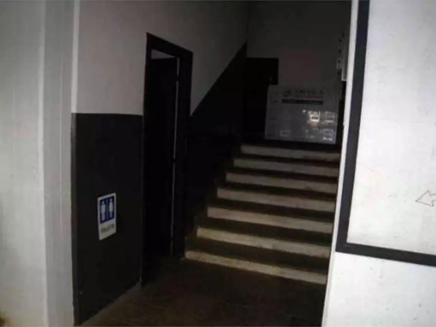 Immagine 20 di Negozio in vendita  in Via Gaetano Previati  9 a Induno Olona