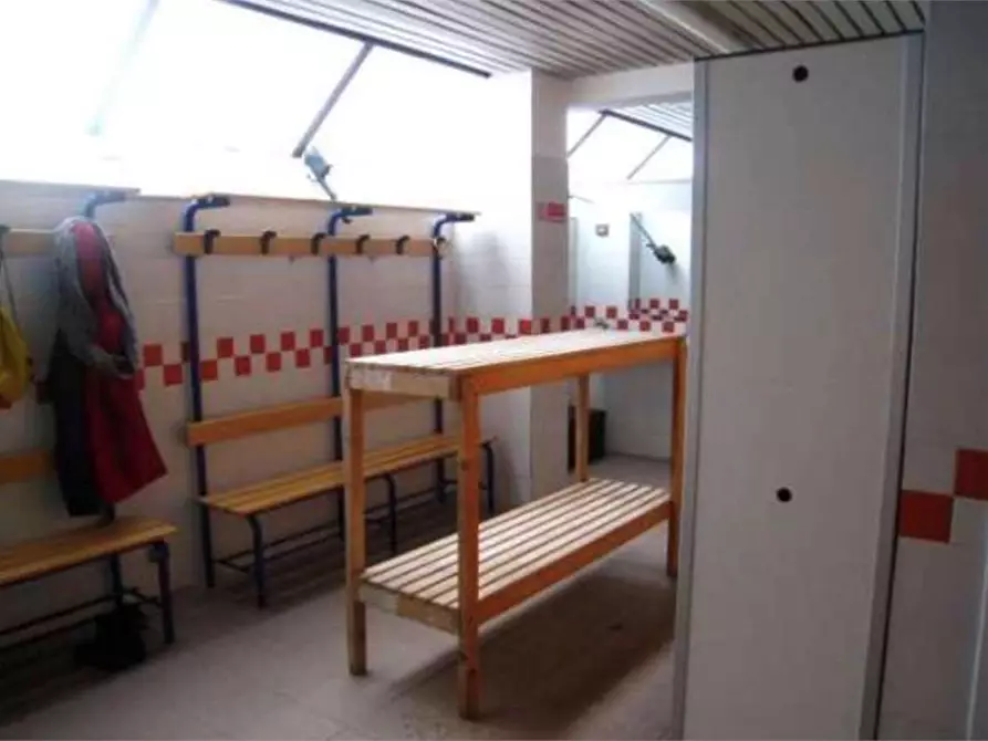 Immagine 28 di Negozio in vendita  in Via Gaetano Previati  9 a Induno Olona