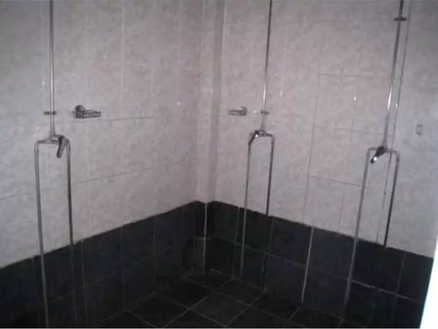 Immagine 85 di Negozio in vendita  in Via Gaetano Previati  9 a Induno Olona