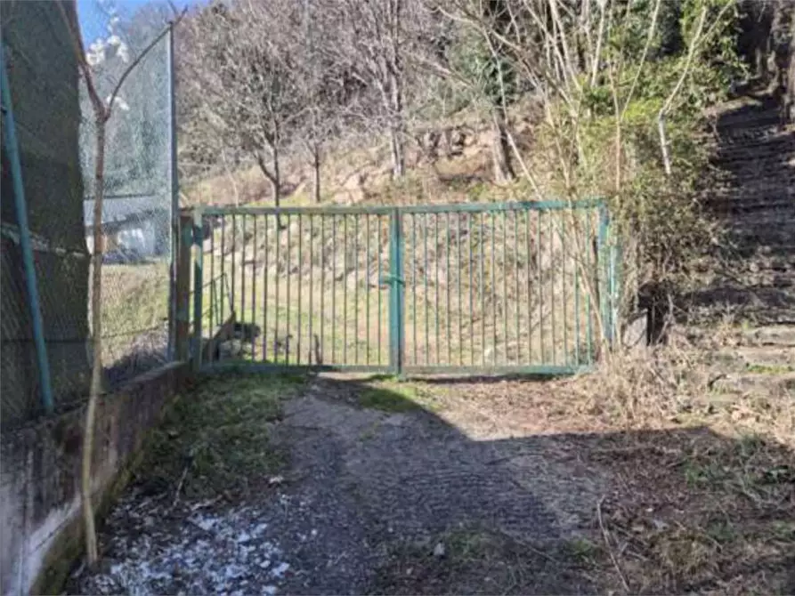 Immagine 94 di Negozio in vendita  in Via Gaetano Previati  9 a Induno Olona