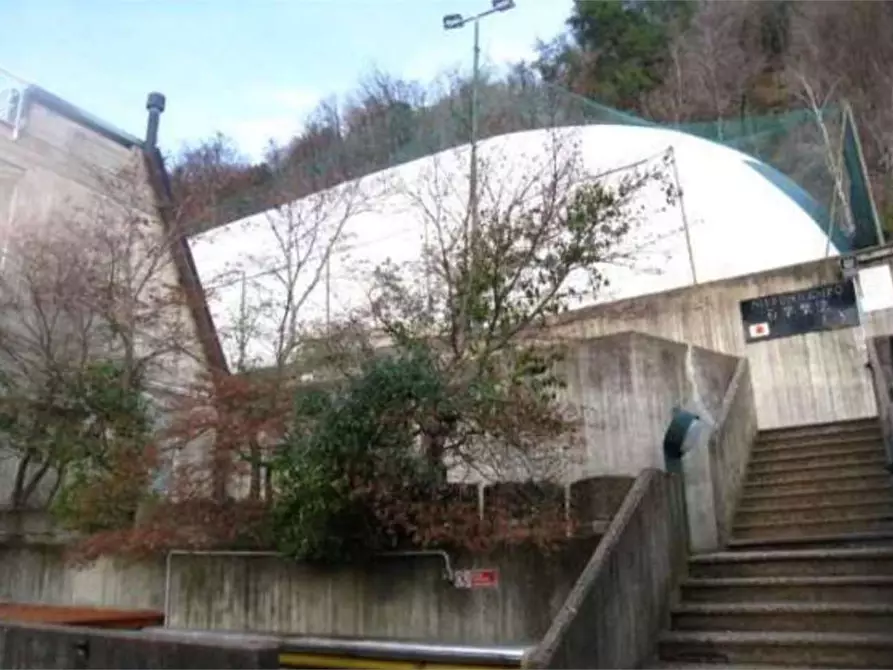 Immagine 100 di Negozio in vendita  in Via Gaetano Previati  9 a Induno Olona