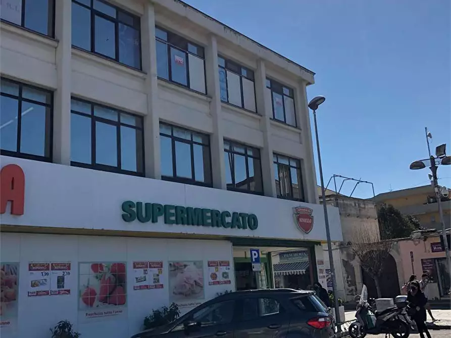 Immagine 4 di Ufficio in affitto  in Piazza Falcone a Mondragone