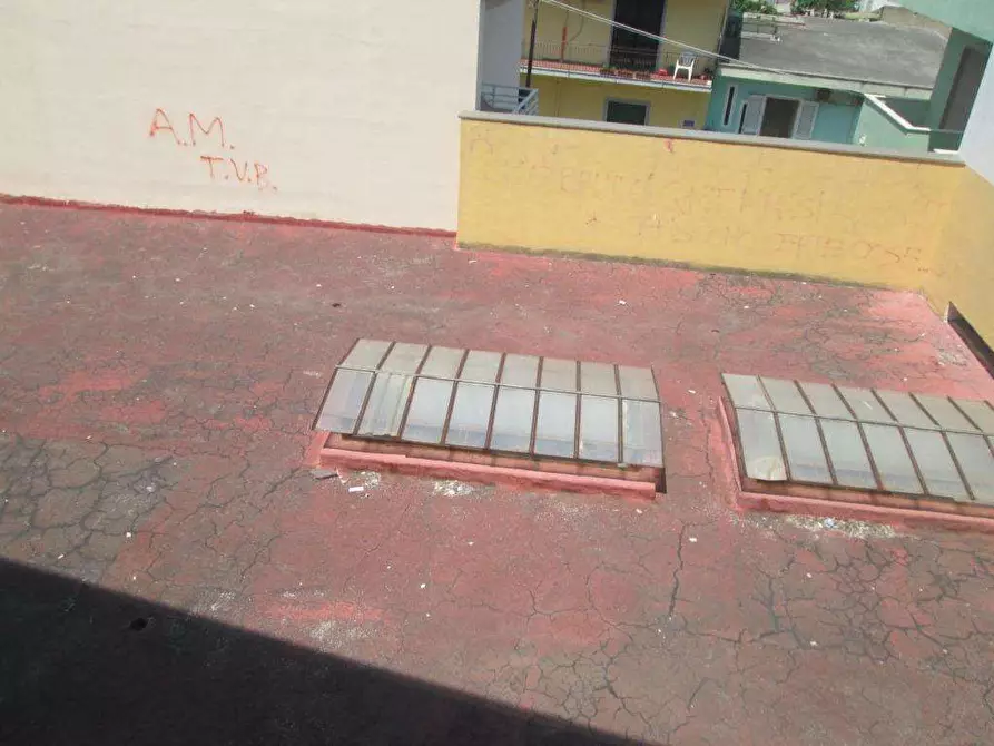 Immagine 7 di Ufficio in affitto  in Via Asti a Mondragone