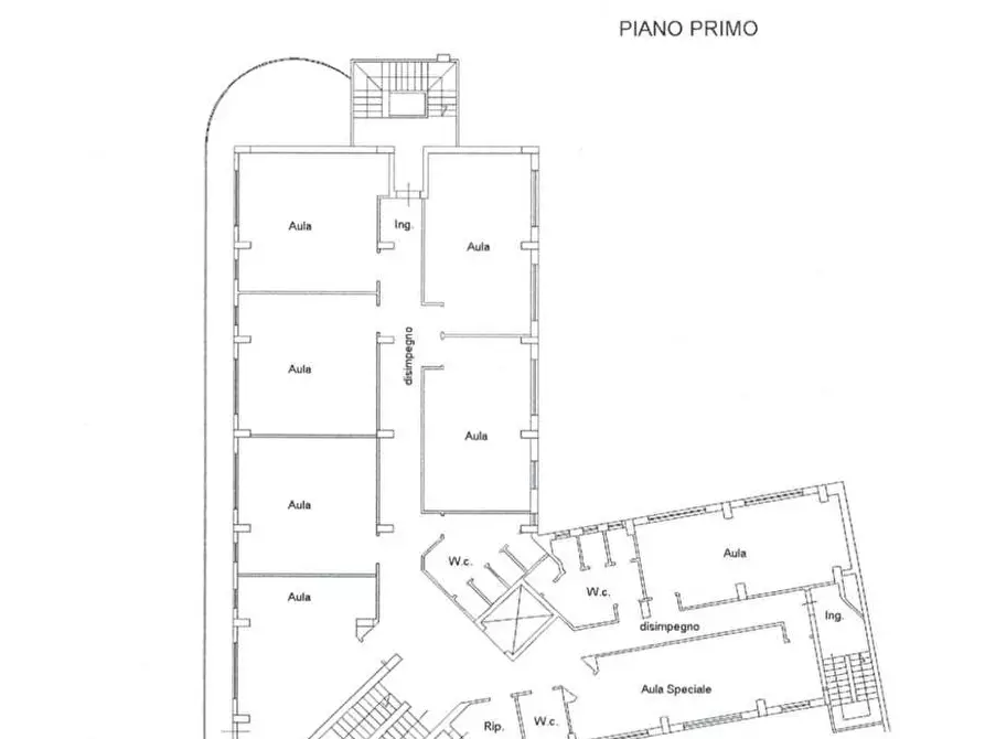 Immagine 24 di Ufficio in affitto  in Via Asti a Mondragone