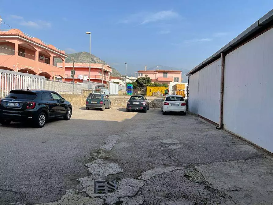 Immagine 25 di Magazzino in affitto  in Via Provinciale, 79 a Mondragone