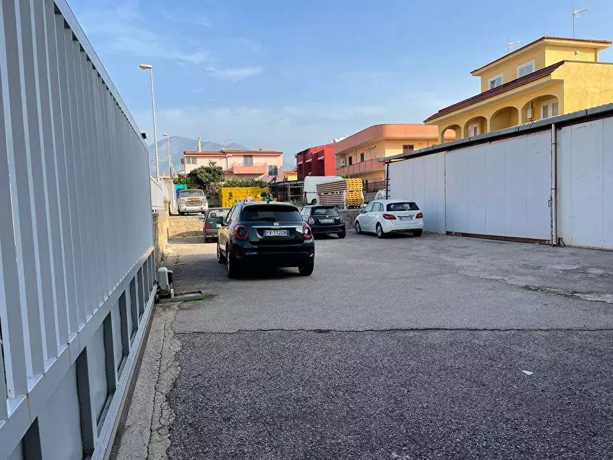 Immagine 12 di Magazzino in affitto  in Via Provinciale, 79 a Mondragone