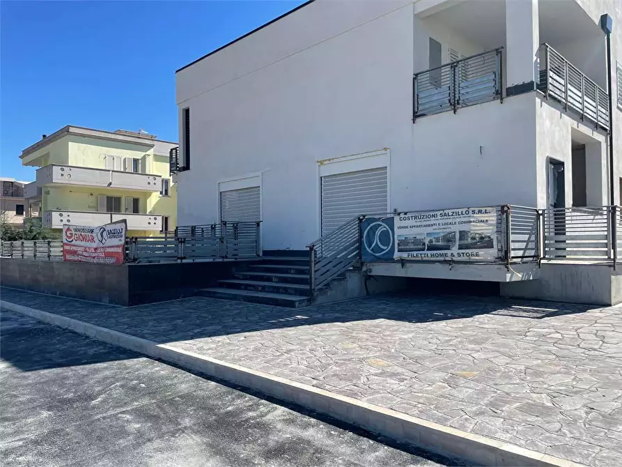 Immagine 19 di Magazzino in affitto  in Via R.Fucini a Mondragone