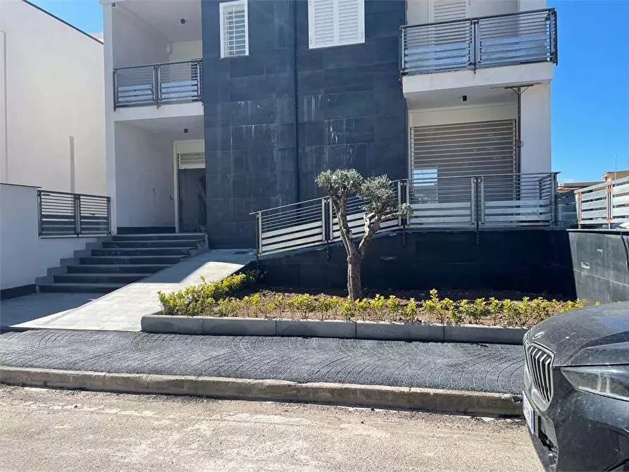 Immagine 9 di Magazzino in affitto  in Via R.Fucini a Mondragone