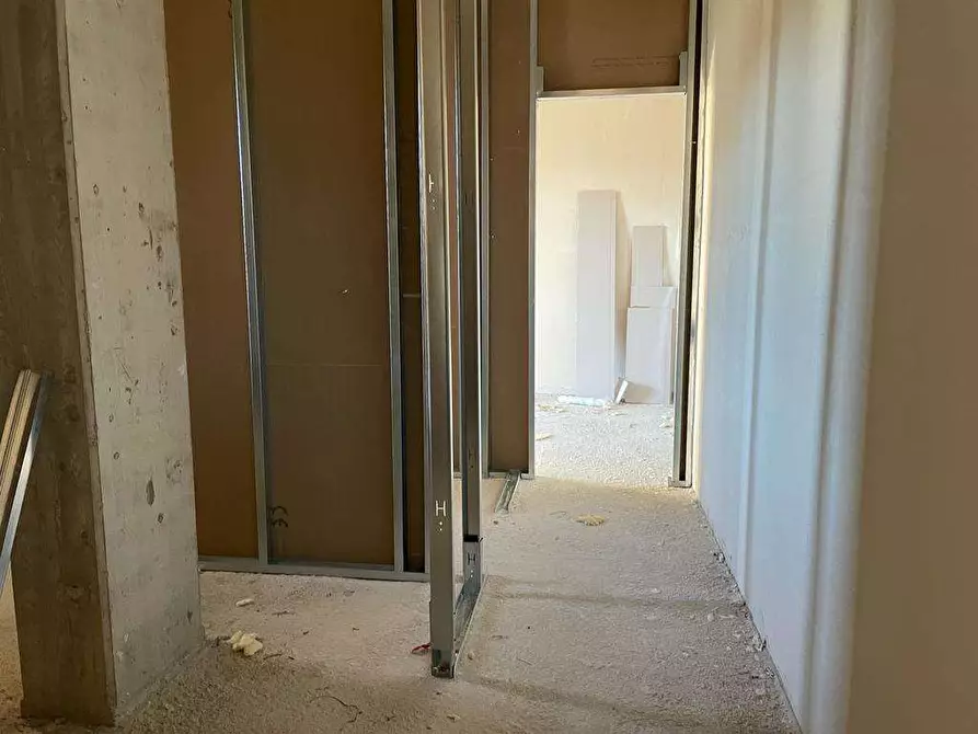 Immagine 12 di Appartamento in affitto  in Via R.Fucini  a Mondragone