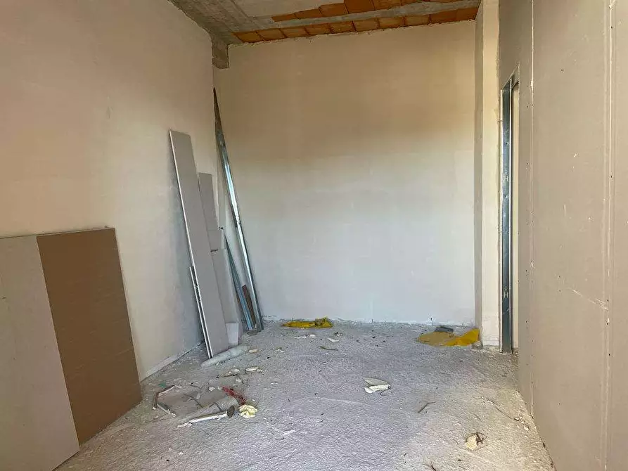 Immagine 17 di Appartamento in affitto  in Via R.Fucini  a Mondragone